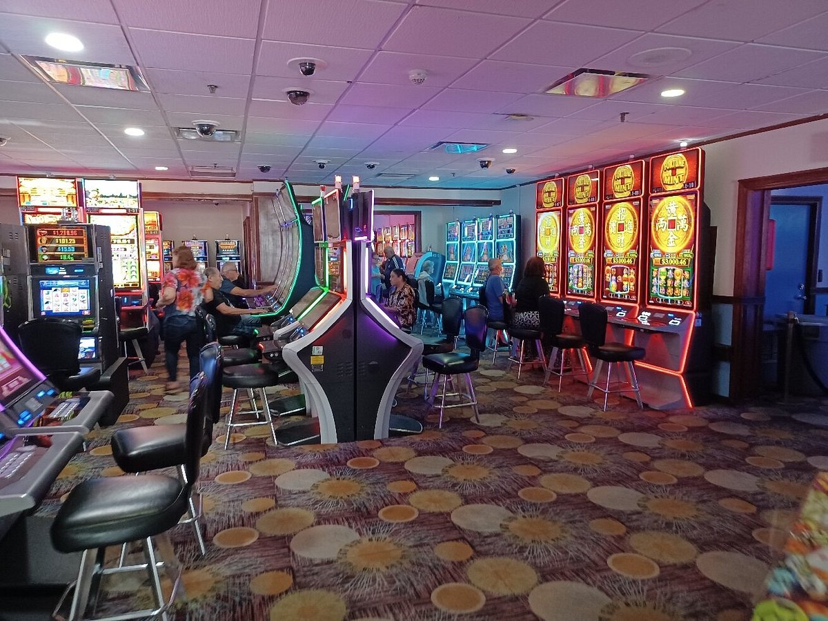 Cassino ao vivo com dealers reais em estúdios profissionais